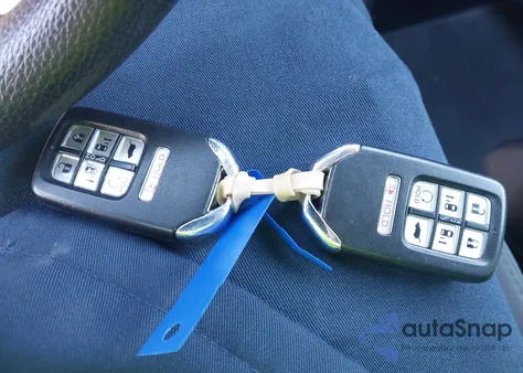 2019 Honda Odyssey Ex z USA, uszkodzony, nr VIN 5FNRL6H50KB018049